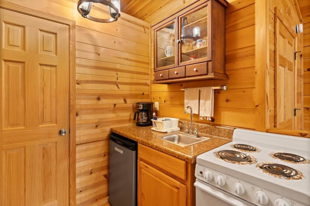Вилла Dream Weaver Cabin Candler Экстерьер фото